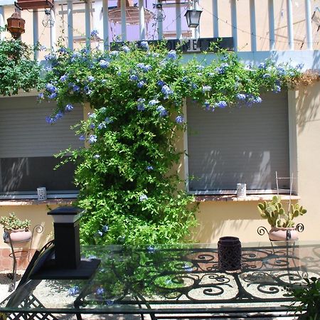 Le Pitchounet Arles Esterno foto